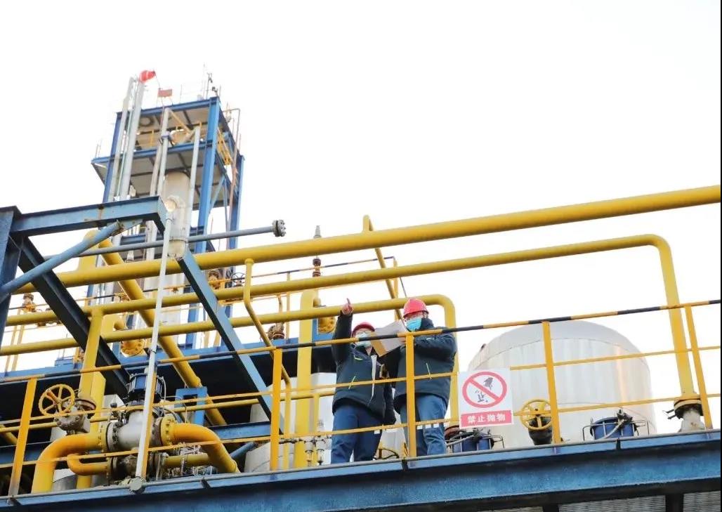 1611046542887673AAHi.jpg 1611046542887673AAHi.jpg